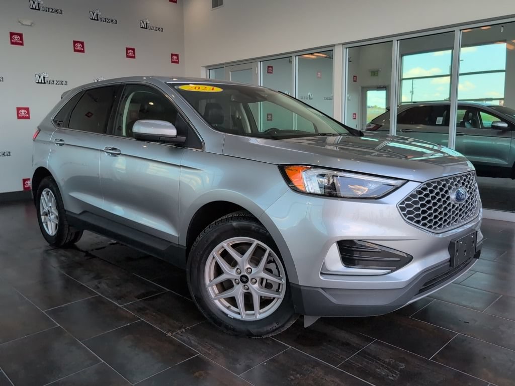 Used 2024 Ford Edge SEL AWD/4WD image 2
