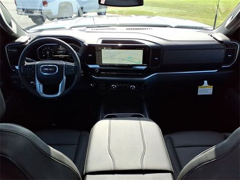 New 2026 GMC Sierra 2500 SLT w/ SLT Convenience Package image 20