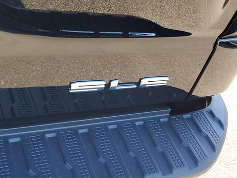 New 2026 GMC Sierra 1500 SLE image 27