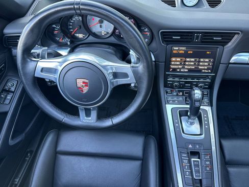 Used 2015 Porsche 911 Carrera S image 14