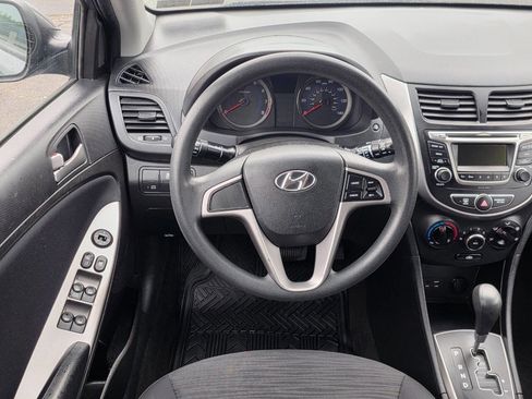 Used 2017 Hyundai Accent SE FWD image 16