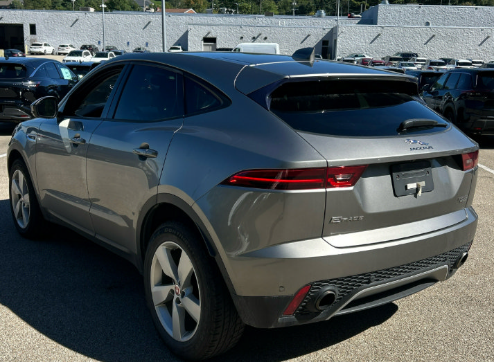 Used 2019 Jaguar E-PACE SE AWD/4WD image 2