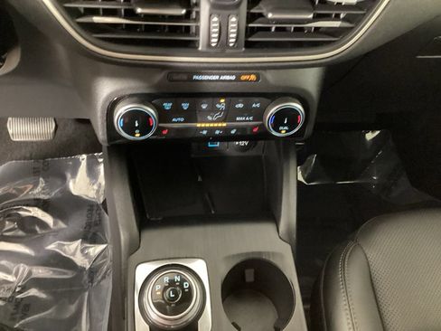 Used 2022 Ford Escape SEL w/ Technology Package AWD/4WD image 23