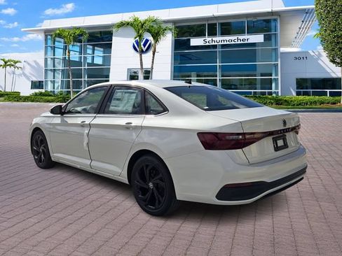 New 2026 Volkswagen Jetta SE FWD image 5