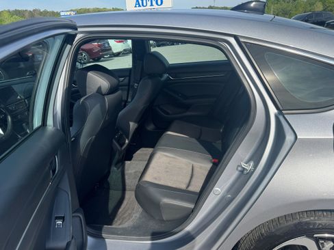 Used 2022 Honda Accord Sport image 12