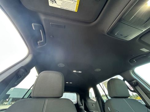 New 2026 GMC Acadia Elevation image 27