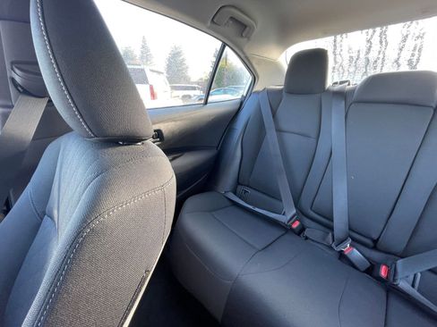 Used 2025 Toyota Corolla LE image 39