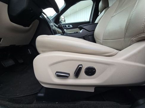 Used 2018 Ford Explorer Limited w/ Equipment Group 301A image 25