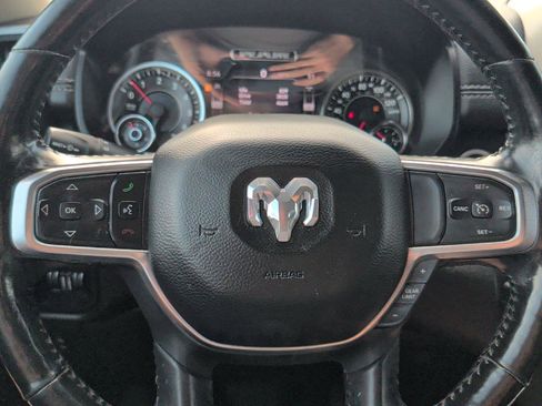 Used 2020 RAM 1500 Laramie AWD/4WD image 25