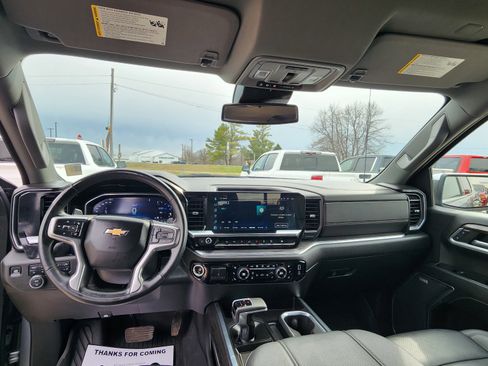 Used 2024 Chevrolet Silverado 1500 LTZ image 10