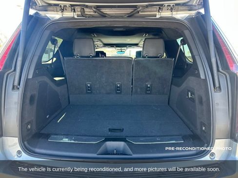 Used 2023 Cadillac Escalade ESV Sport Platinum w/ Heavy-Duty Trailer Package AWD/4WD image 8