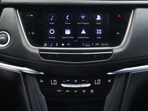 Used 2025 Cadillac XT6 Luxury image 16