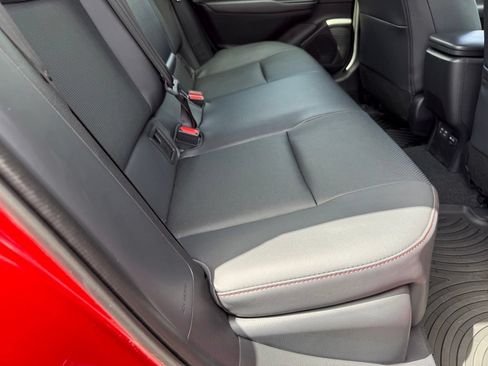 New 2026 Toyota Prius Plug-In Hybrid FWD image 39