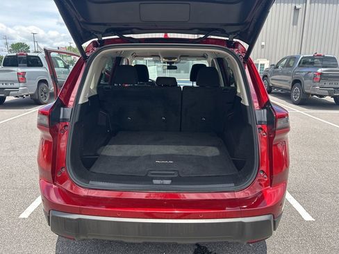 Certified 2025 Nissan Rogue SV AWD/4WD image 25
