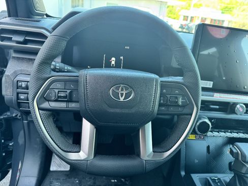 New 2026 Toyota Tacoma Limited AWD/4WD image 15