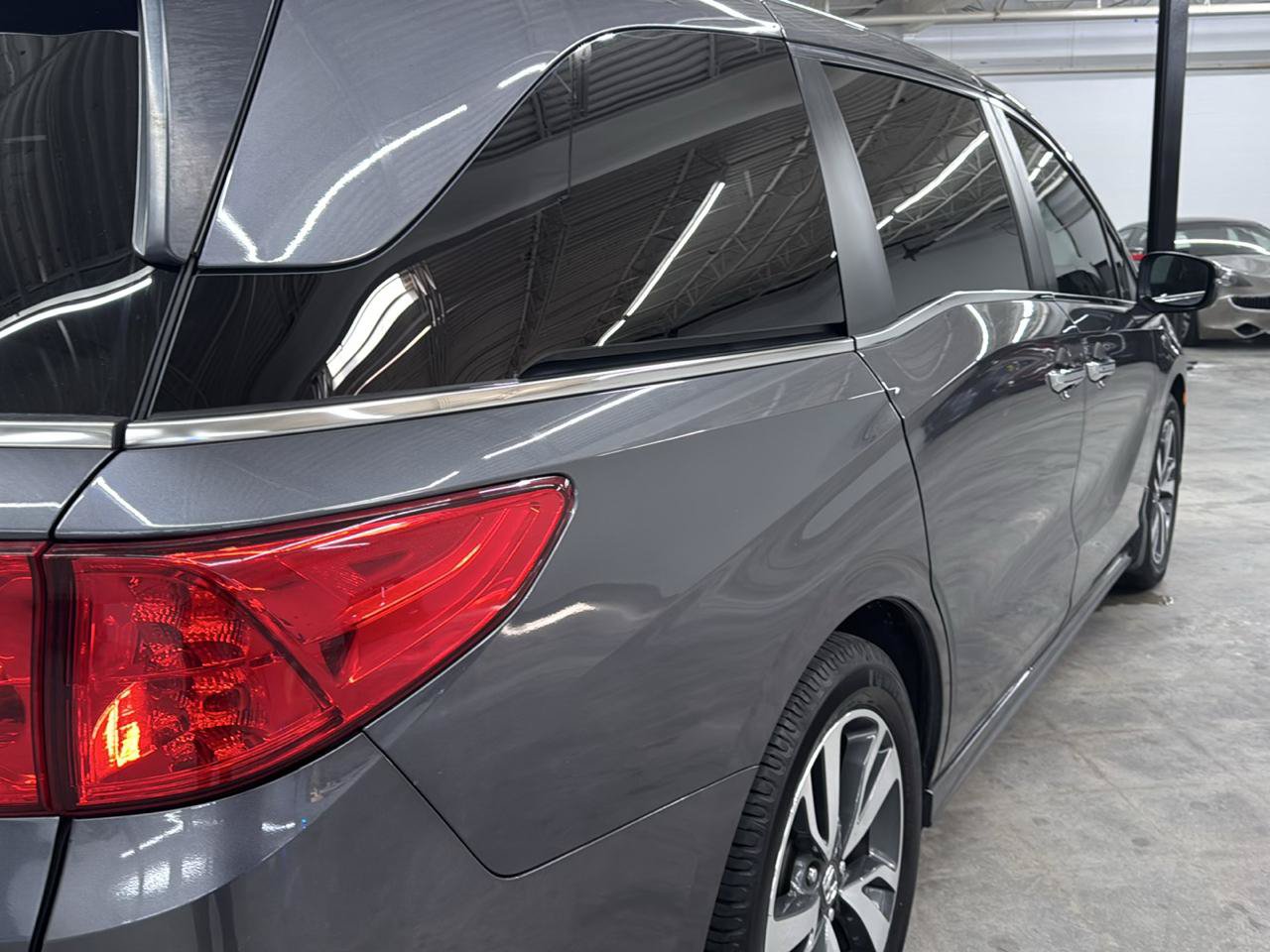 Used 2023 Honda Odyssey Touring image 8