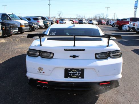 Used 2021 Chevrolet Camaro ZL1 image 8