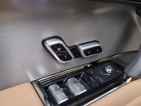 New 2026 Land Rover Range Rover Sport SE image 17