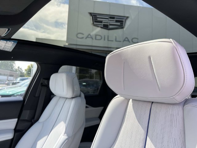 Used 2024 Cadillac Lyriq Sport w/ LPO, Floor Liner Package AWD/4WD image 18