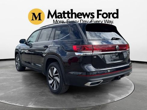 Used 2024 Volkswagen Atlas SE image 3