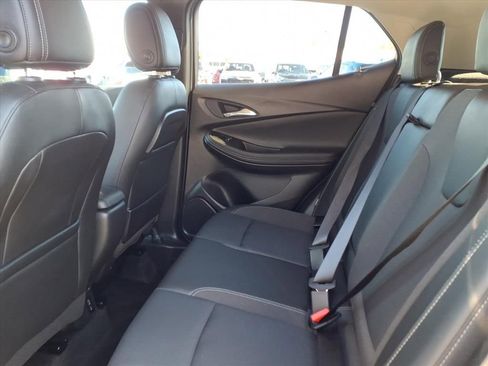 Used 2023 Buick Encore GX Select image 16
