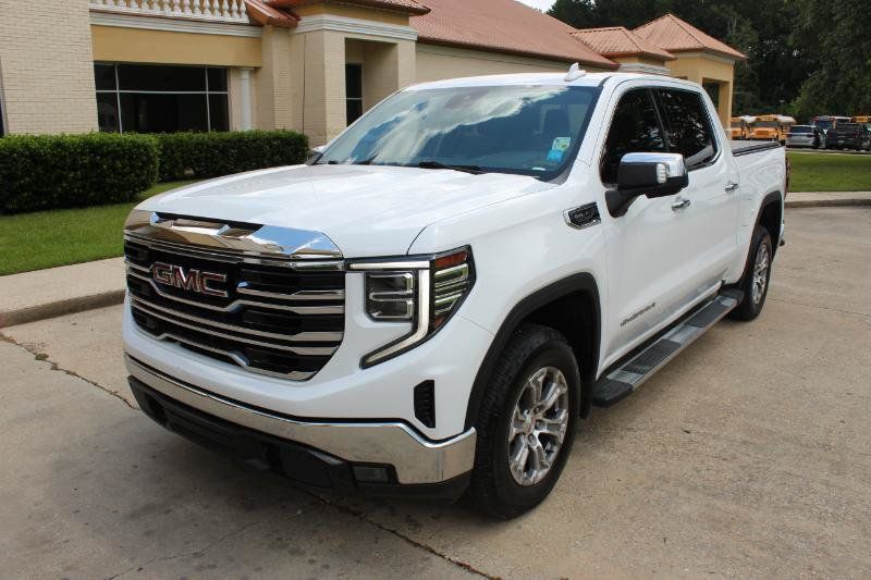 Used 2023 GMC Sierra 1500 SLT RWD image 8