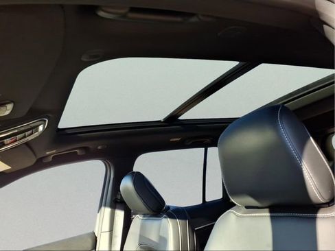 New 2025 Jeep Grand Cherokee Limited AWD/4WD image 17
