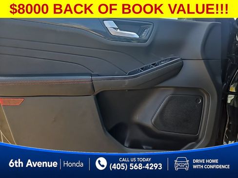 Used 2025 Ford Escape ST-Line AWD/4WD image 12
