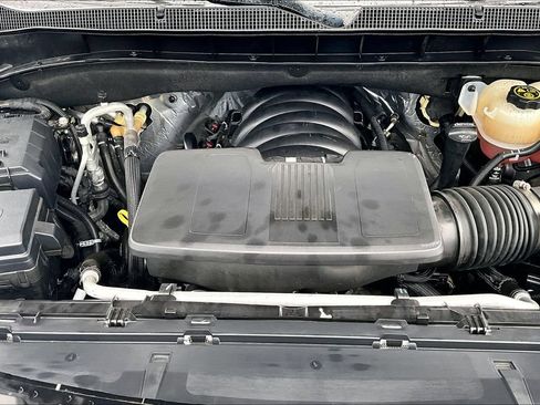 Used 2023 Chevrolet Tahoe Premier w/ Premium Package RWD image 33