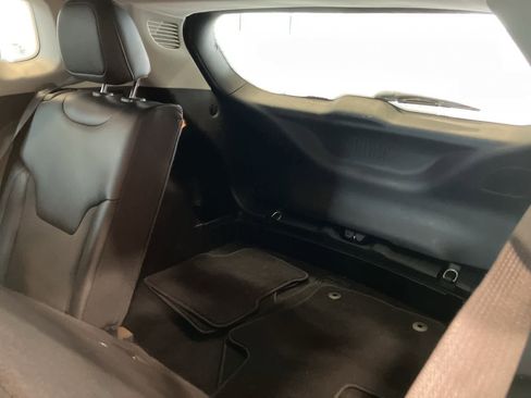 Used 2022 Jeep Compass Latitude image 24