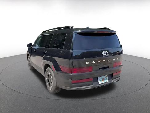 Used 2026 Hyundai Santa Fe SEL FWD image 10