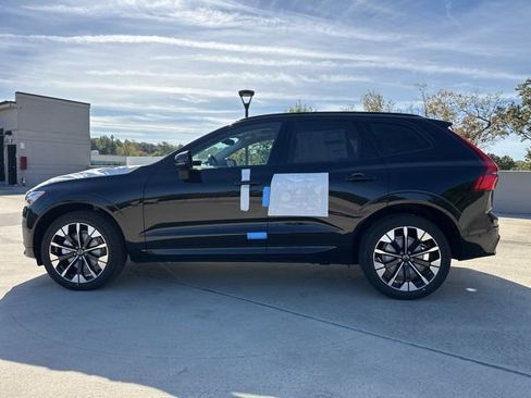 New 2026 Volvo XC60 B5 Plus w/ Protection Package Premier image 4