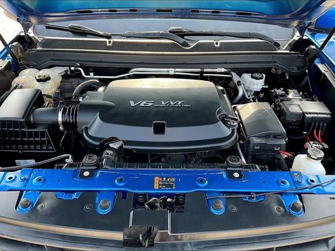 Used 2020 Chevrolet Colorado W/T w/ WT Convenience Package image 9