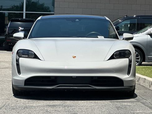 Used 2023 Porsche Taycan RWD image 9