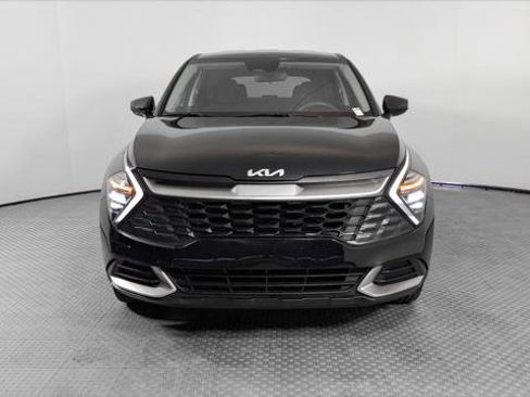 Used 2024 Kia Sportage LX image 12