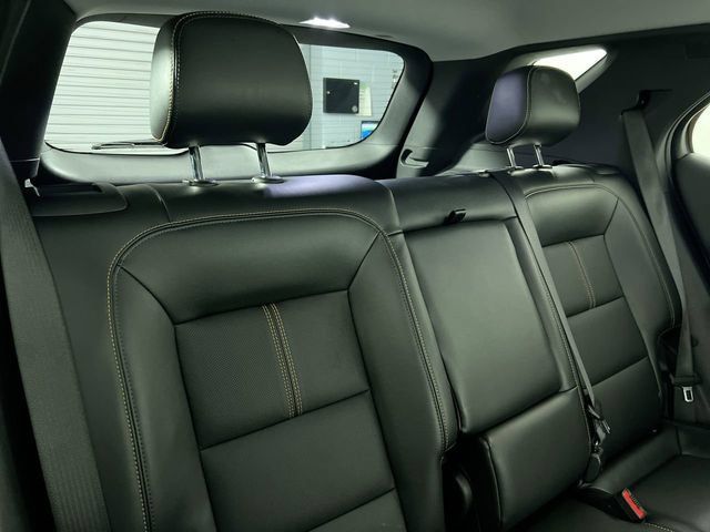 Used 2022 Chevrolet Equinox Premier AWD/4WD image 29