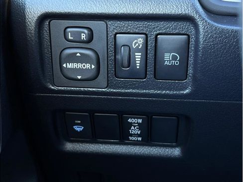 Used 2020 Toyota 4Runner TRD Off-Road Premium image 18