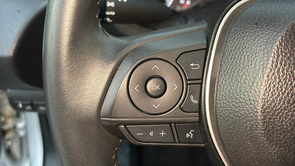 Used 2025 Toyota Corolla SE FWD image 17