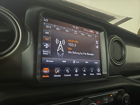 Used 2023 Jeep Wrangler Unlimited Sport AWD/4WD image 20