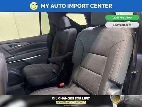 Used 2024 Chevrolet Traverse Z71 AWD/4WD image 25