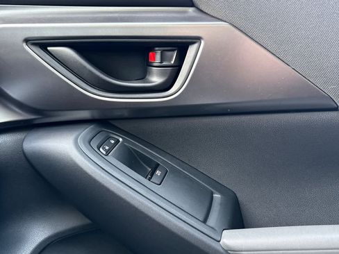 Used 2024 Subaru Impreza 2.0i image 18