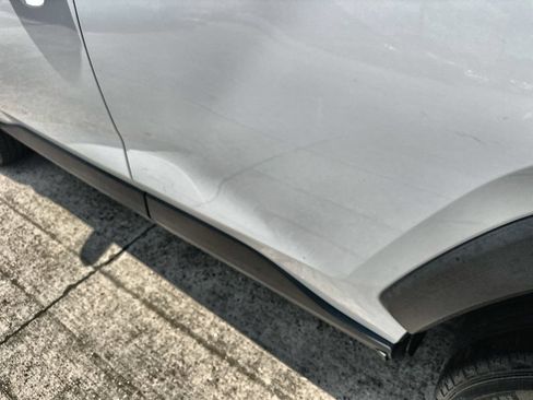 Used 2023 Toyota RAV4 XLE FWD image 13