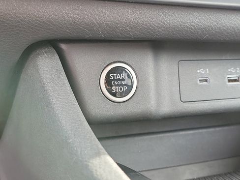 Used 2023 Nissan Rogue SV image 28