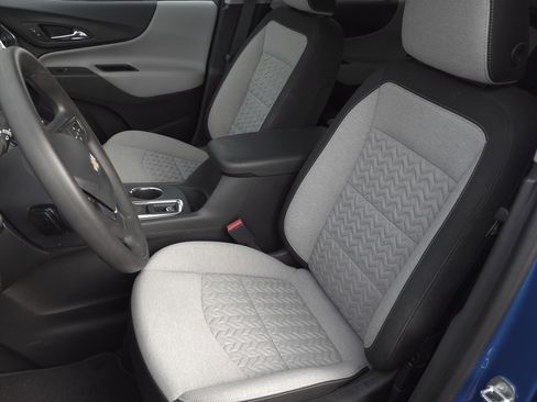 Used 2024 Chevrolet Equinox LS w/ LS Convenience Package image 10