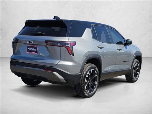 New 2026 Chevrolet Equinox LT w/ Convenience Package II FWD image 2
