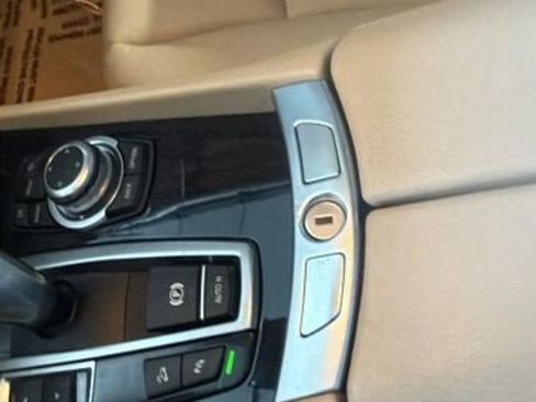 Used 2012 BMW 535i xDrive AWD/4WD image 26