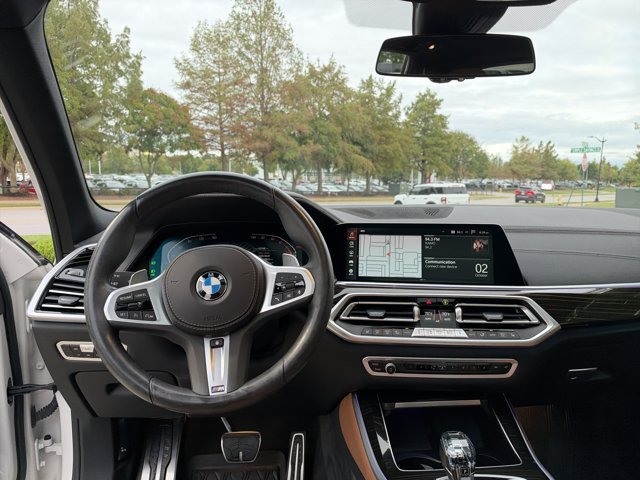 Used 2023 BMW X5 xDrive40i w/ Executive Package AWD/4WD image 12