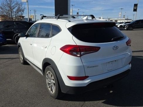 Used 2018 Hyundai Tucson SEL image 3
