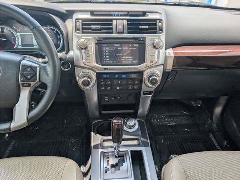 Used 2018 Toyota 4Runner Limited AWD/4WD image 18