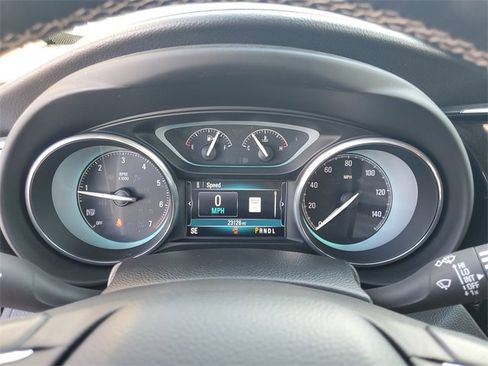 Used 2017 Buick Envision Essence image 18